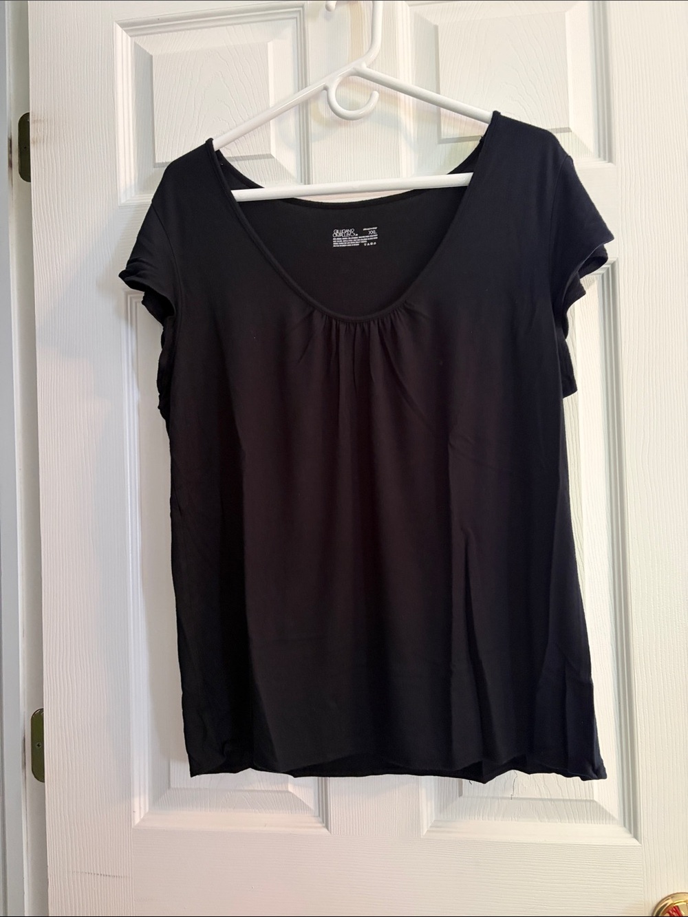 Gilligan & O'Malley Black Scoop Neck Short Sleeve Tee